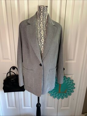 Vince Camuto Black & White Houndstooth Single-Button Blazer – Size 16W